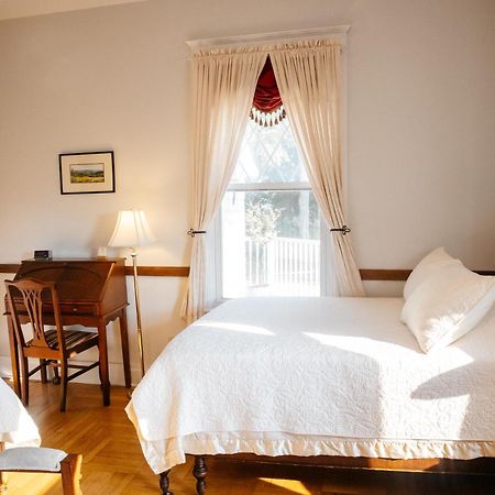 Friendly City Inn B&B Harrisonburg Bagian luar foto