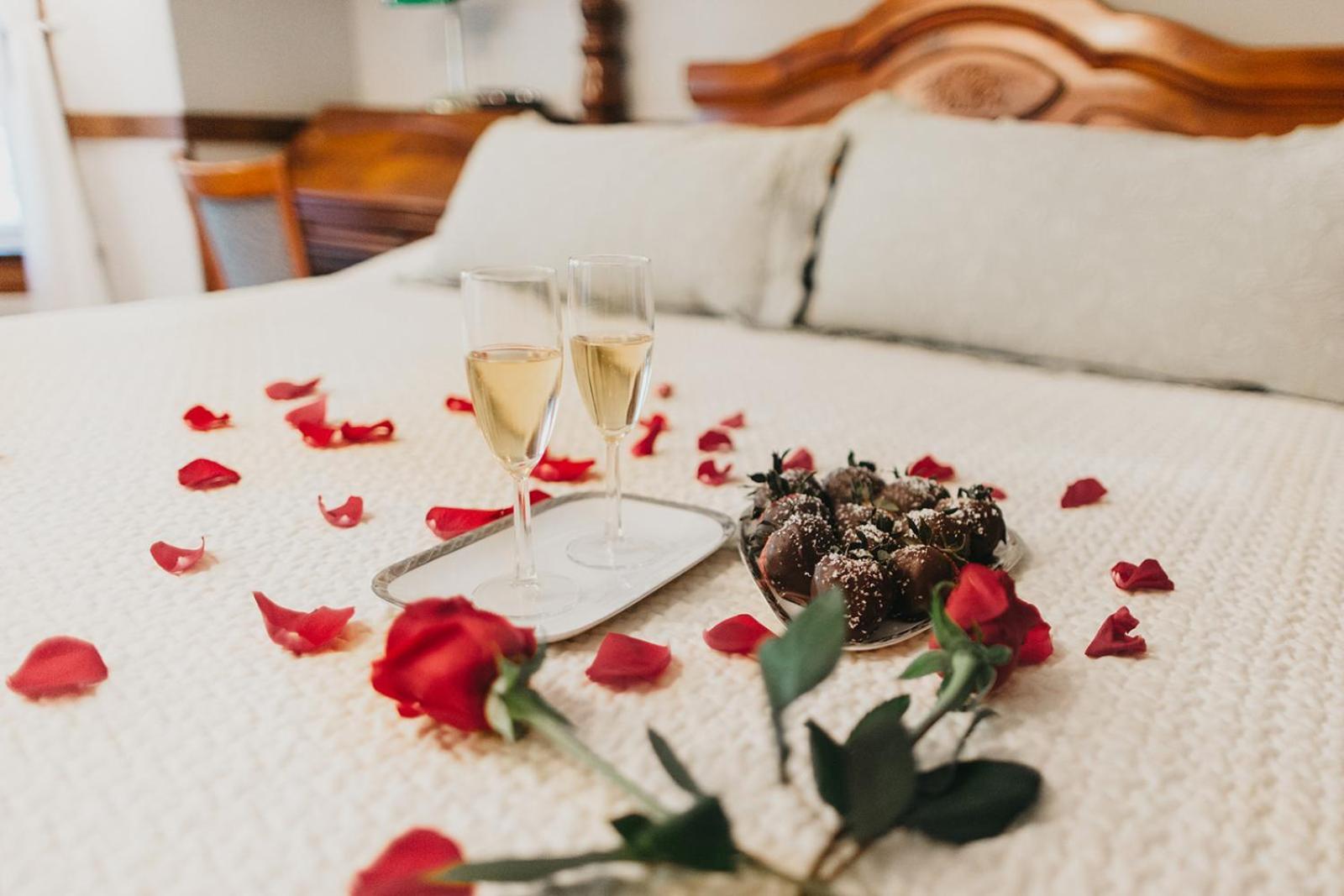 Friendly City Inn B&B Harrisonburg Bagian luar foto