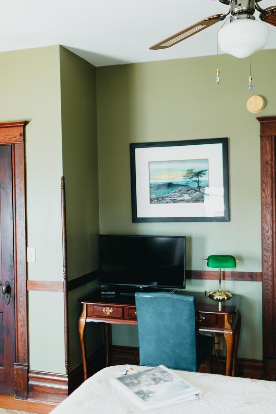 Friendly City Inn B&B Harrisonburg Bagian luar foto