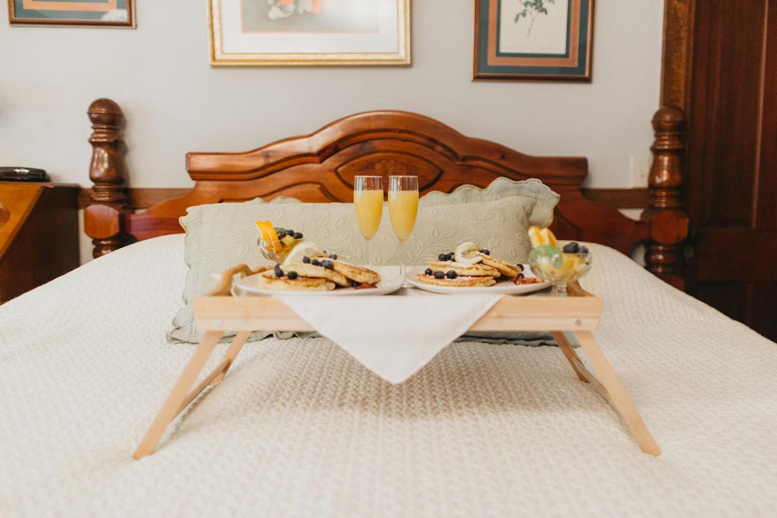 Friendly City Inn B&B Harrisonburg Bagian luar foto